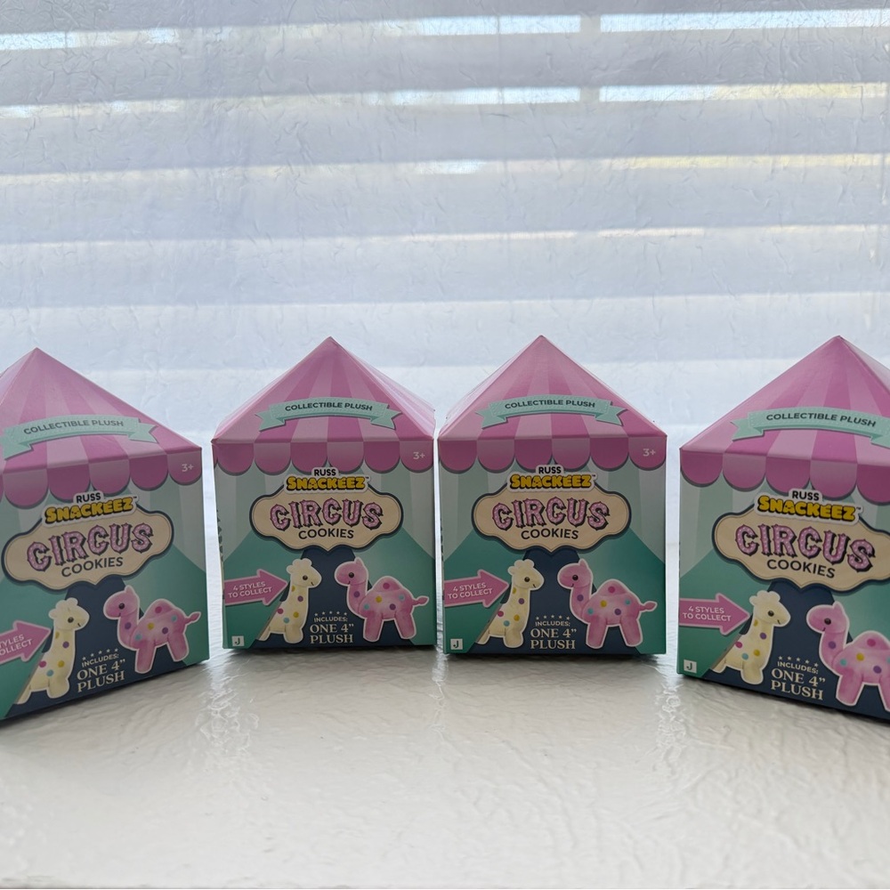 Russ Snackeez Circus Cookies Collectible Plush